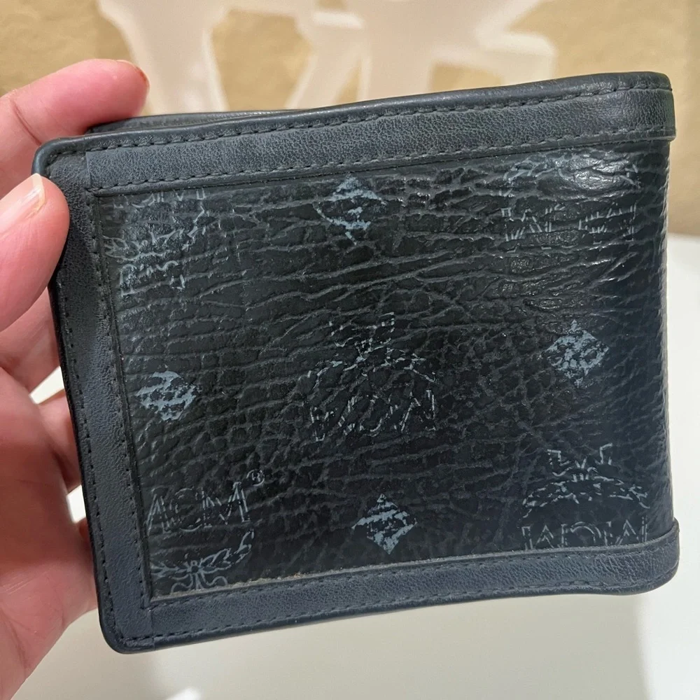MCM BLACK VISETOS MEN’S WALLET - Picture 4 of 14